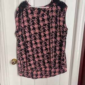 Elegant Pink and Black Houndstooth Top